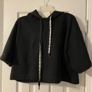 Cropped hoodie